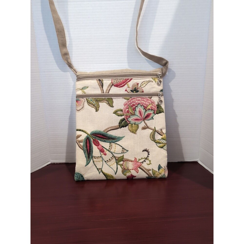 Tapestry Shoulder Bag Crossbody Flowers Zip Closure G's GLORY  EUC